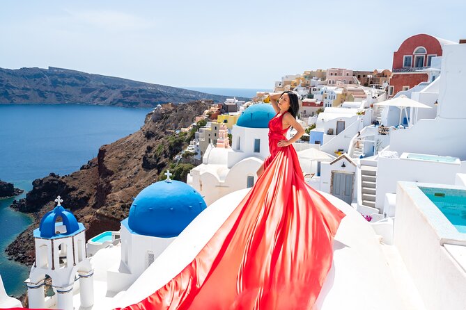 1-Hour Flying Dress Photoshoot, Instagram spots - Meeting in Firostefani: what your 1-hour timeline feels like