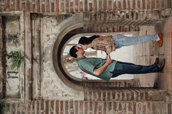 1 Hour Private Experience in HaNoi with Professional Photographer - Train-track Hanoi photos and how rain can work in your favor