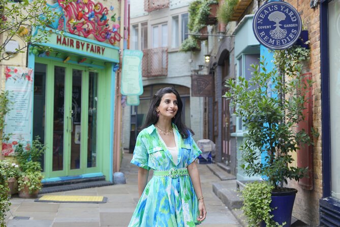 1-Hour Private London Photoshoot - Tower Bridge: the London postcard background that still looks modern