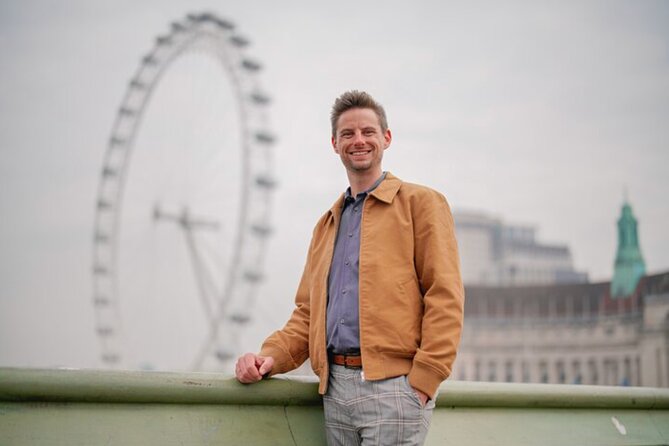 1-Hour Private London Photoshoot - St. Paul’s Cathedral and the City feel: mixing drama with street texture