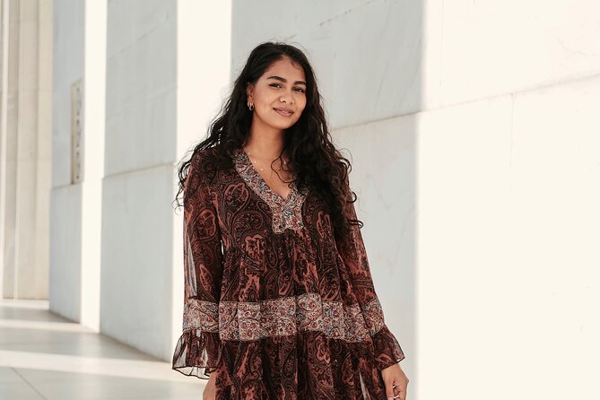 1 Hour Private Photoshoot in National Mall - How posing help changes everything (especially on the National Mall)