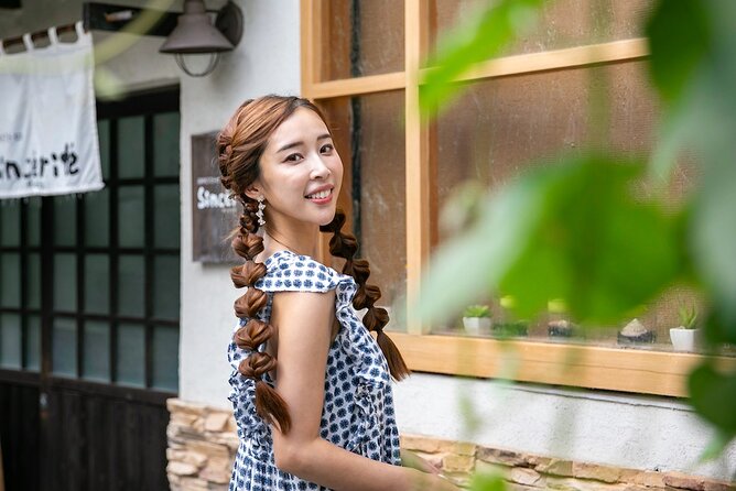 1 Hour Private Photoshoot in Osaka - Rain Plan and Time-Slot Flexibility