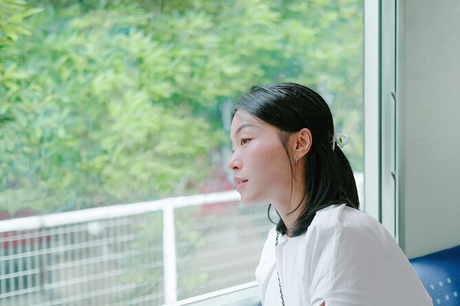 1 Hour Travel around Tokyo with a Professional Photographer - Meeting in Shinjuku City: the easiest place to start