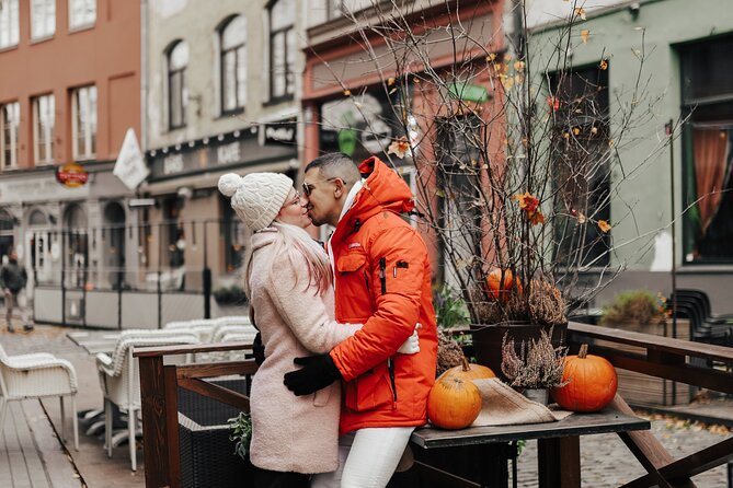 1H Private Photoshoot in Old Town of Riga - Key things to know before your Riga Christmas photoshoot