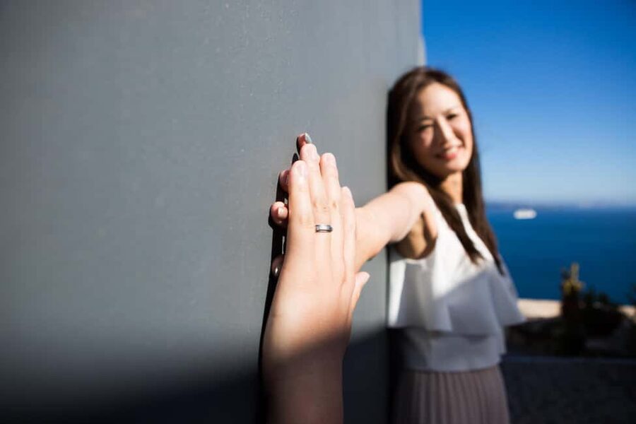 30’ Photoshoot in Oia! 30 edited photos! Effortless & Fun! - Should you book this Oia photoshoot?