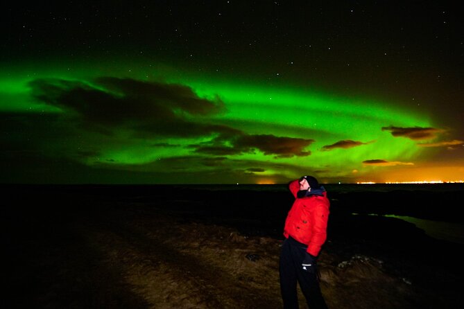 4x4 Reykjavik Northern Lights Tour with Photographer — Aurora RVK - How the guide finds the best viewing spot (and why cloud gaps are everything)