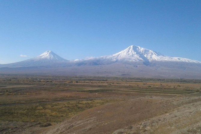5 days photography tour in Armenia - Day 4: Saghmosavank Silhouettes, Amberd’s Fortress in the Clouds, and Kari Lake