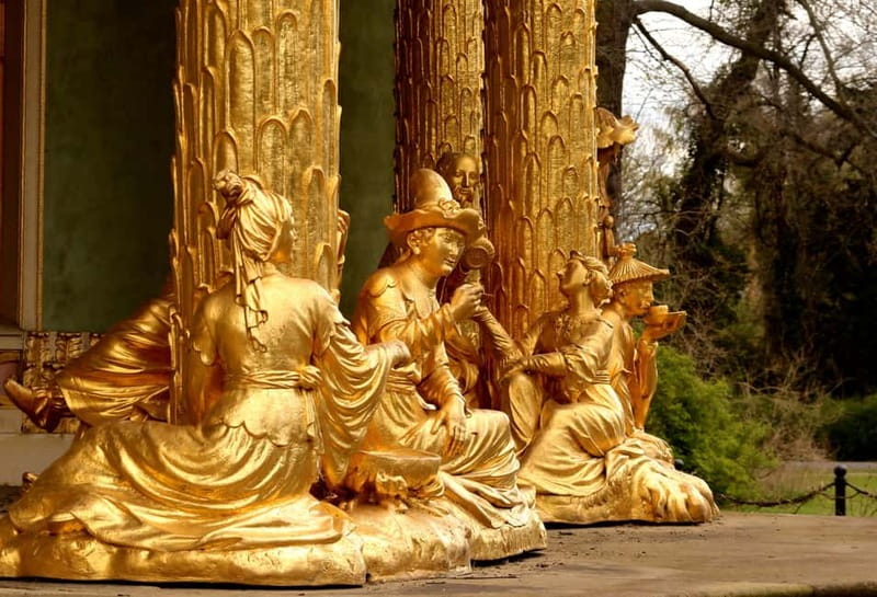 5h Potsdam private tour with Guide, Chauffeur & Photographer - Key highlights at a glance