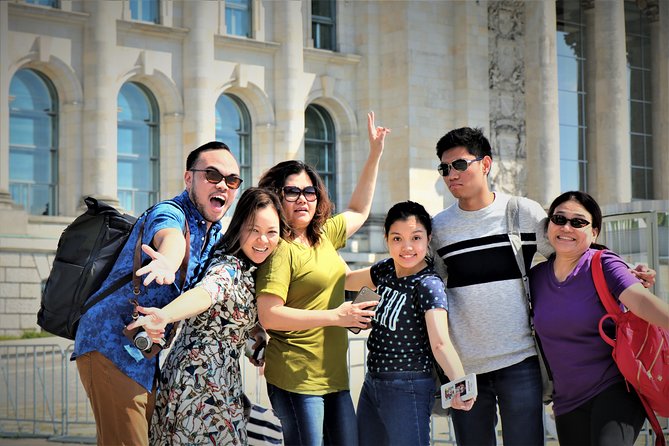 5hours: Guide, Chauffeur & Photographer in Berlin private Tour - Meet Valeri Vasilev: One Person Running the Whole Day