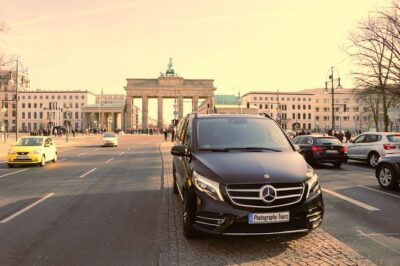 5hours: Guide, Chauffeur & Photographer in Berlin private Tour - The Vehicle and Timing: How You Cover So Much Without Feeling Rushed