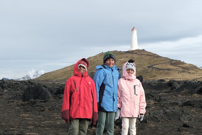 6-day Ultimate Iceland Tour: Photography and Northern Lights - Day 4: Seljalandsfoss walk-behind power, Skógafoss drencher, and Vik’s overnight reset