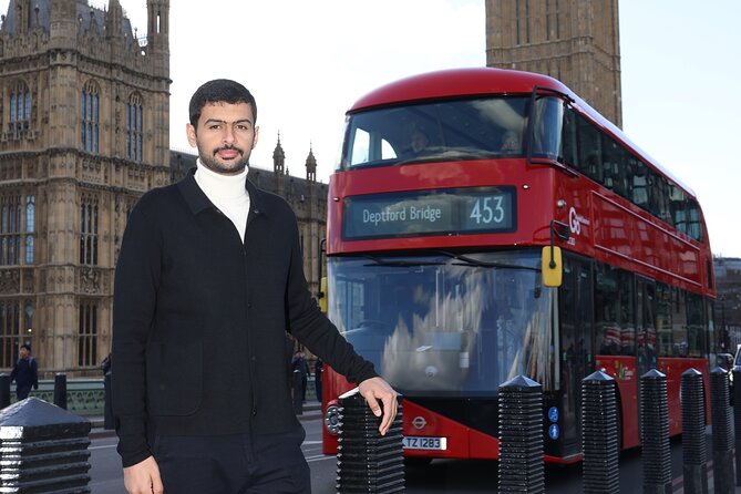 60-Minute Private Photoshoot Tour near Bigben and London Eye - London Eye stop on Westminster Bridge: skyline focus