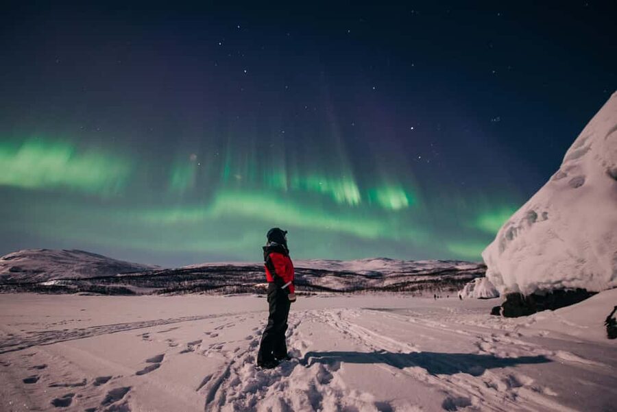 Abisko: Aurora Car Chasing Tour with Photographer - Small Group Comfort: Why Max 8 Changes the Whole Mood