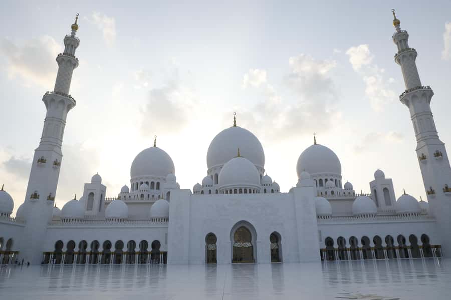 Abu Dhabi: Sheikh Zayed Grand Mosque Tour with Photographer - Outside highlights: the dome, marble work, and that wow factor