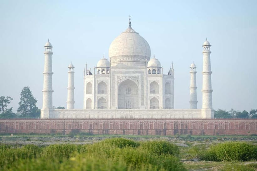 Agra: Taj Mahal Guided Tour with Photography & Rental Saree - Who Should Book This Taj Mahal Saree and Photo Tour