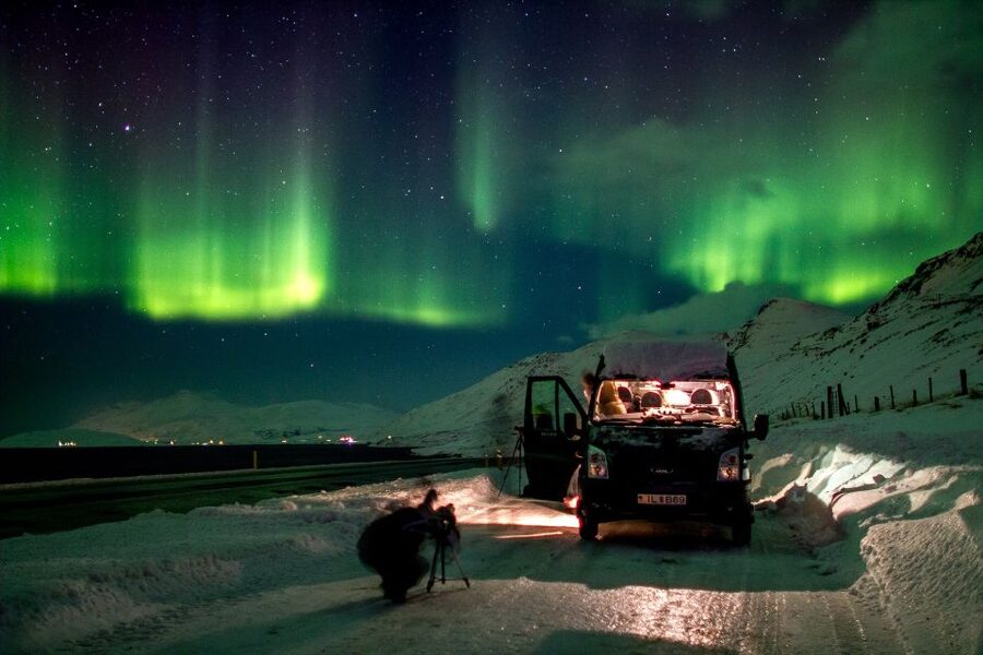 Akureyri: Northern Lights Photography Tour - The 3-Hour Plan: Pickup, Drive Into Darkness, Stare, Shoot, Savor