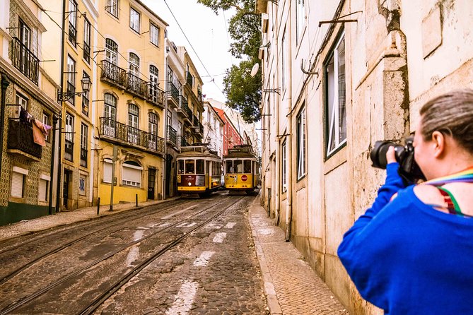 Alfama Photo Walk – Lisbon Photography Experience Led by a Local - Stop 3: Miradouro de Santo Estevão Rooftops and Tagus Views