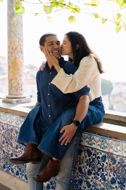 Alfama: Unforgettable Photoshoot Experience with a Local - Who This Photoshoot Fits Best (and Who Might Skip It)