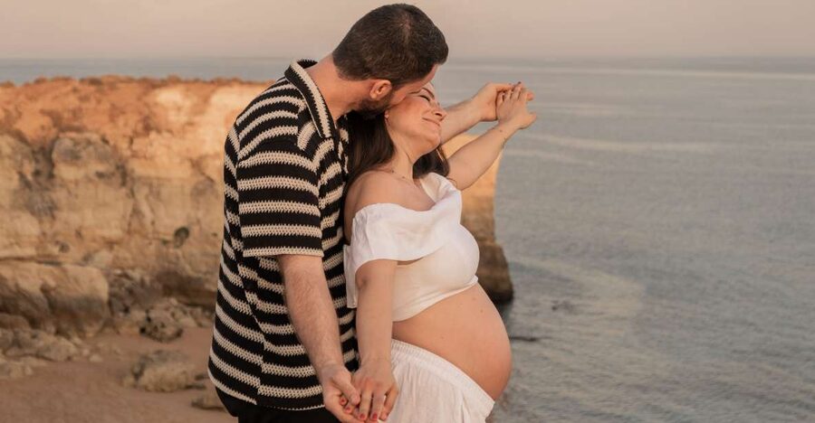 Algarve: Photoshoot for couple, family, portrait - Editing and Delivery: What Happens After the Shoot