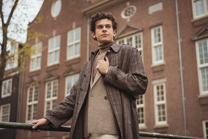 Amsterdam Canal, Tulip, Windmill Photoshoot | Custom Request - Outfit and Makeup Tips That Save Time