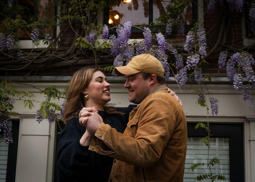 Amsterdam Canals Photoshoot: Private Solo, Family or Couples - Price and value: $125 for a group up to 4