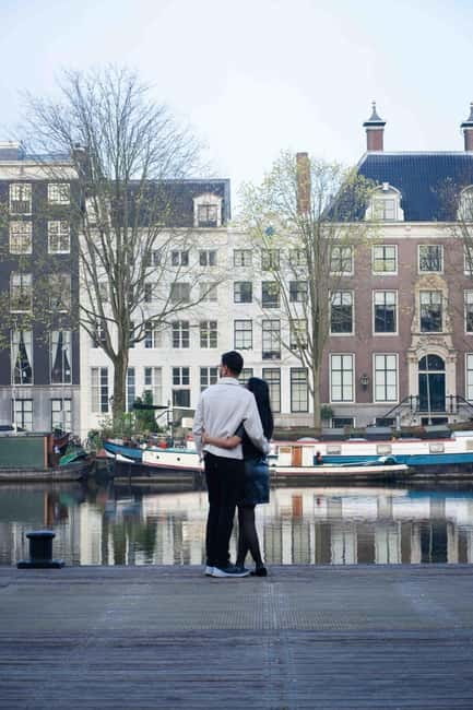 Amsterdam: Customizable Photography Tour with 9-10 Photos - Who this suits best (and who should think twice)