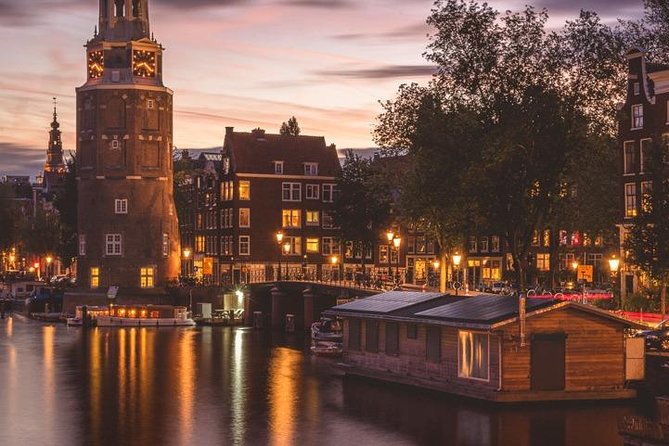 Amsterdam Night Photography Workshop with a Professional - Small-Group Value: Max 5 Means Faster Improvement