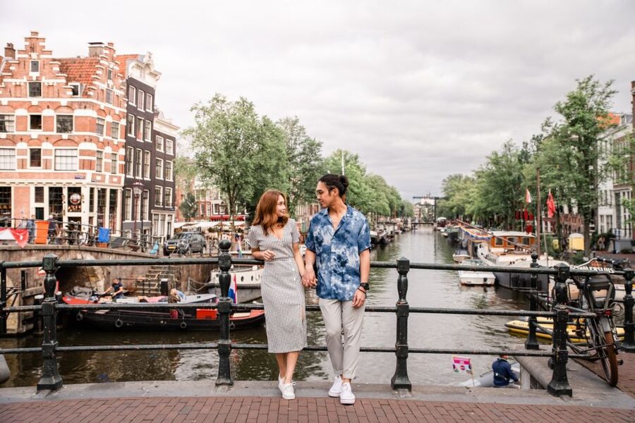 Amsterdam: Personal Travel & Vacation Photographer - Why a Private Photo Session Makes Amsterdam Easier