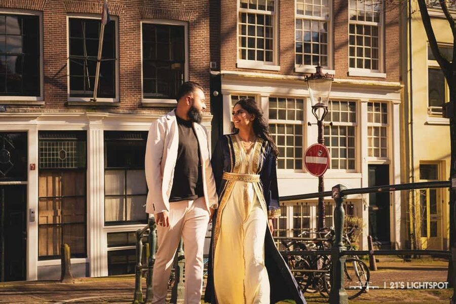 Amsterdam: Private Photoshoot for Couple, Family, or Solo - Who this suits best (and who should think twice)