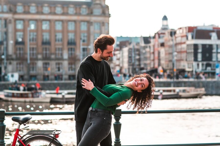 Amsterdam: Professional photoshoot at Centraal Station - A Few Smart Tips to Get Better Photos in Less Time