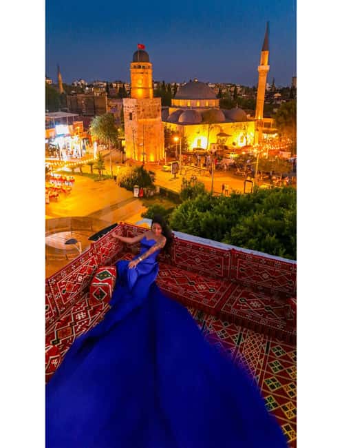 Antalya: Rooftop Photoshoot with Flying Dresses - Şal bağlama headscarf tying: culture in a photo-friendly format