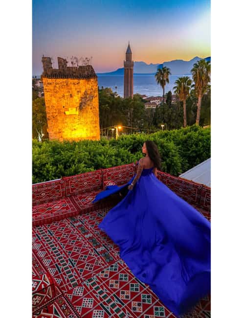Antalya: Rooftop Photoshoot with Flying Dresses - Price check: is $24 worth it for a rooftop shoot?