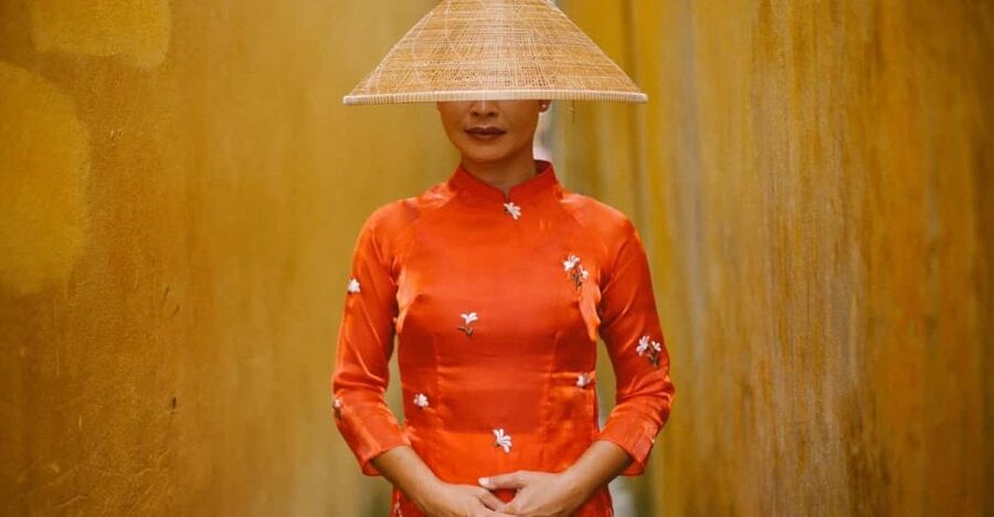 Ao Dai Photography: Traditional Attire Capture in Hoi An - Hoi An looks better when you’re in ao dai