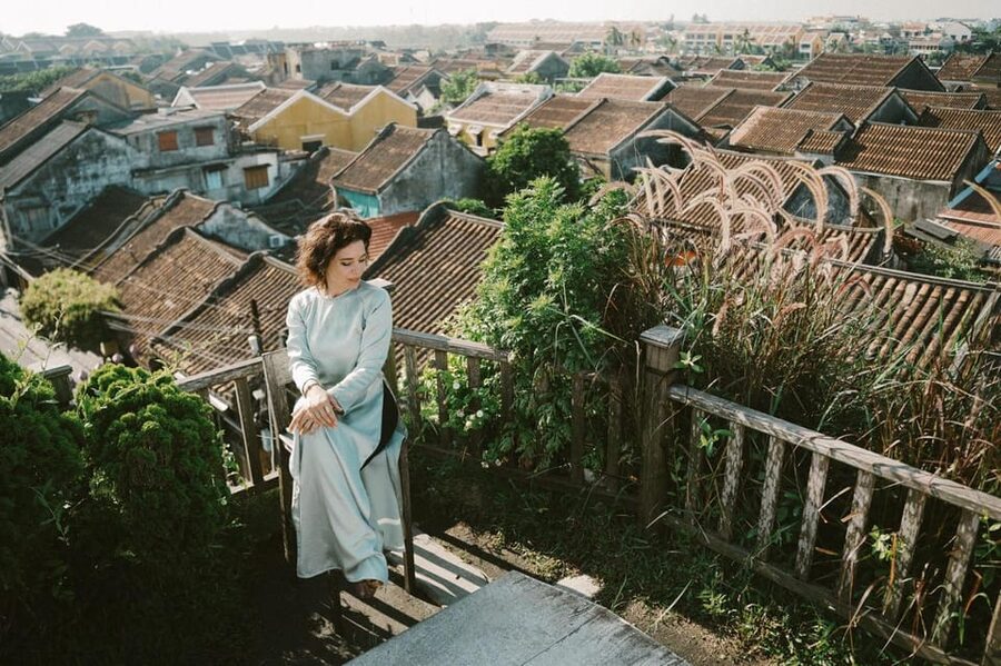 Ao Dai Photography: Traditional Attire Capture in Hoi An - Hoai River calm: why water-side shots feel different