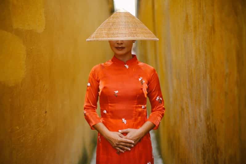 Ao Dai Photography: Traditional Attire Capture in Hoi An - How you get 300+ photos in one hour (and what 60+ edited means)