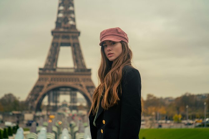 Around the Eiffel Tower Walking Tour with Selfie & Photoshoot - Price and value: a $3 tour plus optional photo upgrades