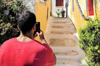 Athens Instagram Photo Tour: Most Instagrammable spots & Hidden gems - Start at Sintagma: Parliament, evzones, and fast framing