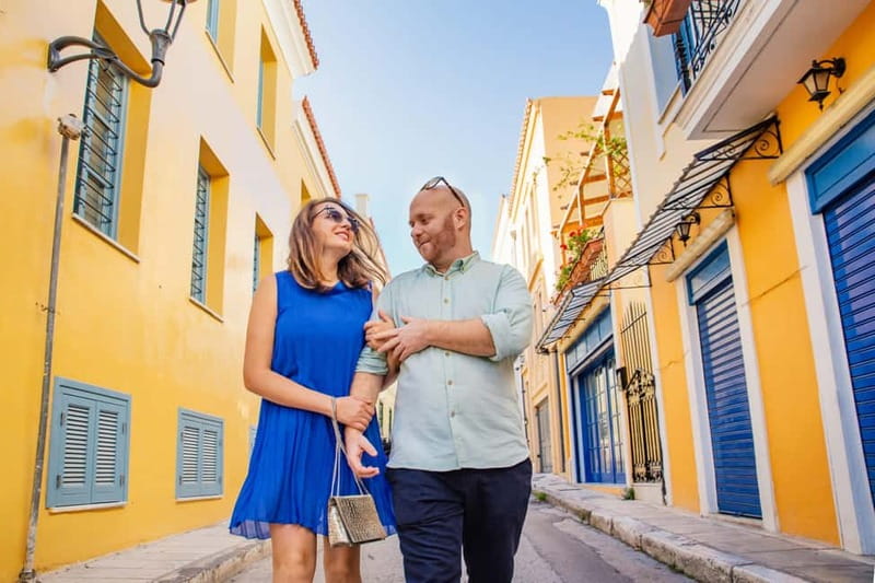 Athens: Professional Photoshoot - Standard Package: Monastiraki Square to Parthenon Viewpoints (30 Minutes)