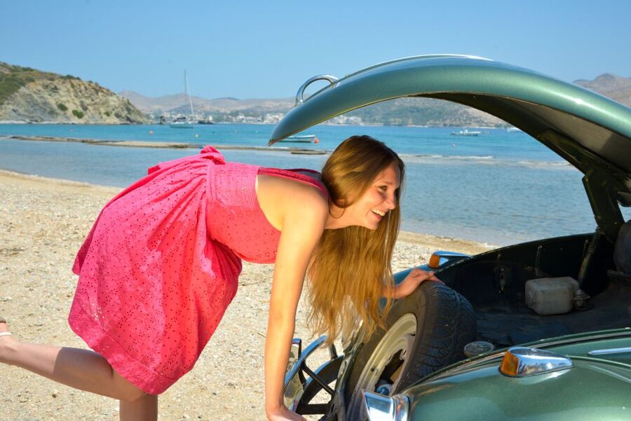 Athens: Riviera Photo Tour in a Vintage Volkswagen Beetle - Stories vs Greek Music: Picking the Mood While You Ride