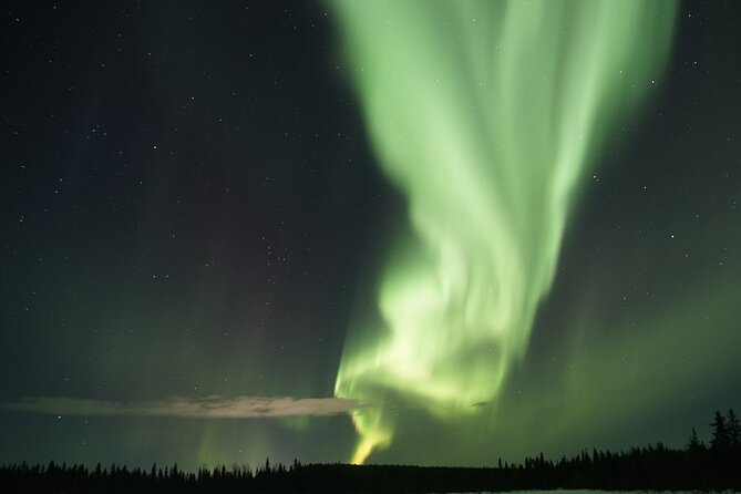Aurora Hunting Photo Tour from Rovaniemi with Pickup - The viewing strategy: chase clear skies, not just one spot