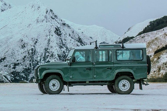 AuthenticAs Discover Queenstown - Professional Photography & Exclusive 4WD Tour - Stop 4: Skippers Canyon at Hedgehog or Lighthouse Rock and the Gold Rush stories