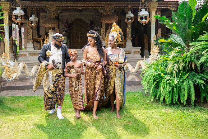 Bali Professional Photoshoot in Traditional Dress Outfit - What You Get After: Original Files Plus Retouch Edits