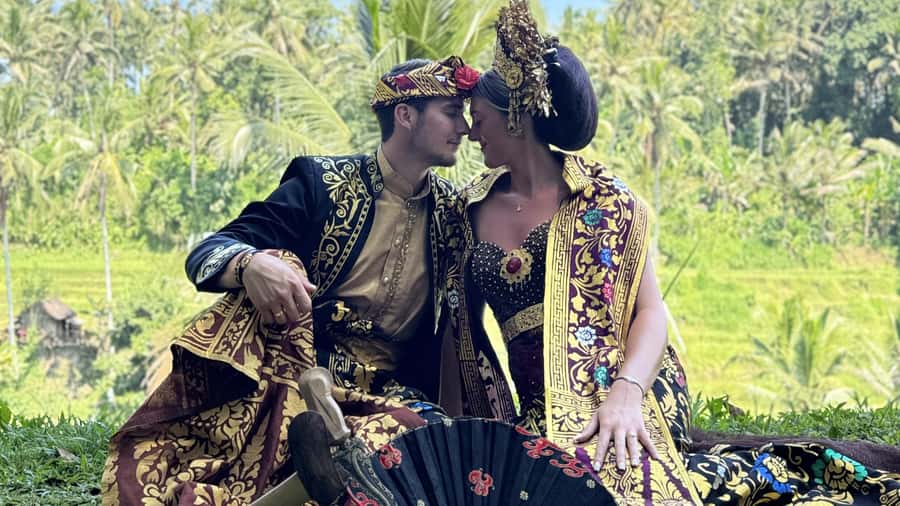 Bali:Traditional Wedding Photoshoot with the Rice Field View - The photo spots: more than one pretty frame