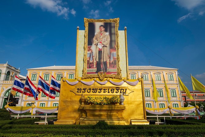 Bangkok Photography Masterclass - Private Photography Lesson - Choosing daytime vs nighttime: pick your Bangkok mood