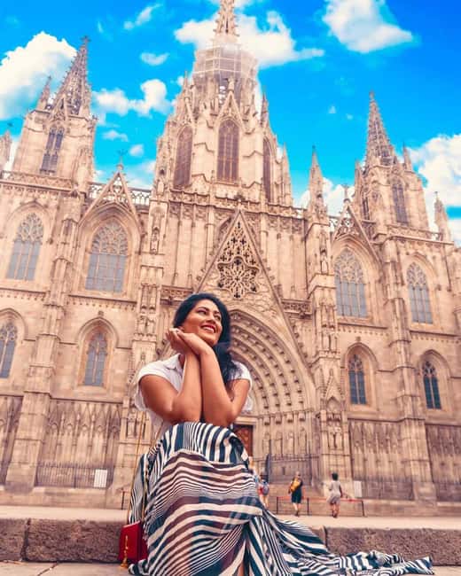 Barcelona: Creative Photo Tour of the City's Artistic Corners - First impressions: a creative photo session that feels easy