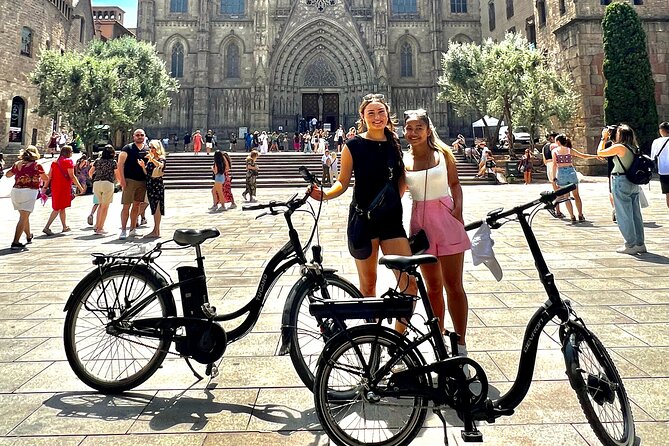 Barcelona E-Bike Photography Tour - Gaudí hits on one route: Sagrada Família, La Pedrera, and Casa Batlló