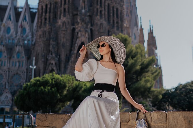 Barcelona: Glamour Wow Dress Photoshoot in Spectacular locations - Price and what you’re really paying for