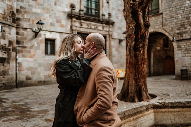 Barcelona Gothic Quarter cinematic photoshoot - Weather, Timing, and the Real-World Photo Reality