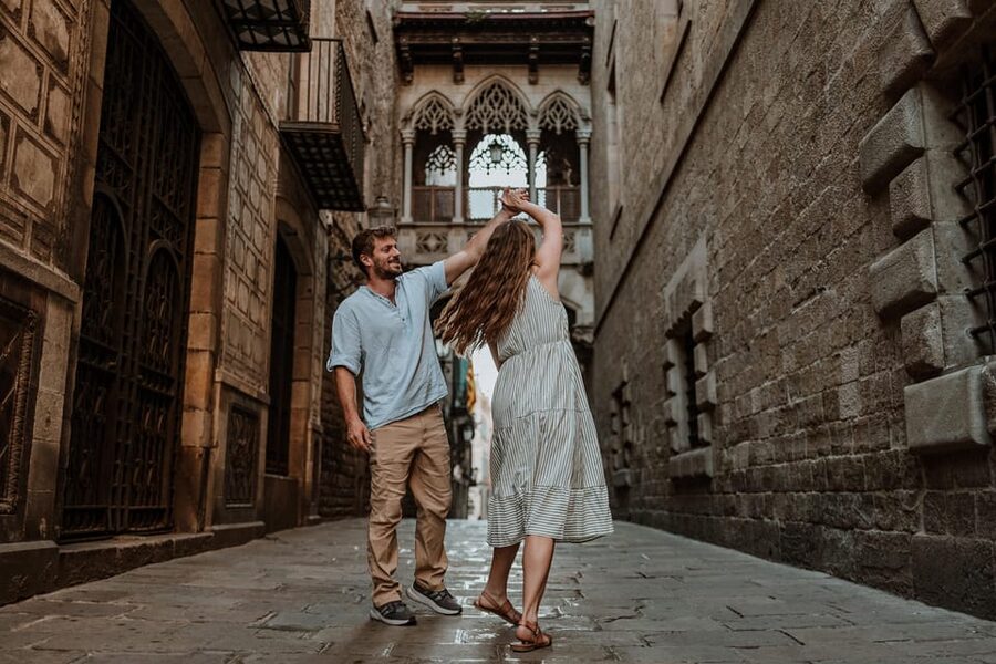 Barcelona: Gothic Quarter Cinematic Photoshoot and Guide - Key Highlights You’ll Actually Care About