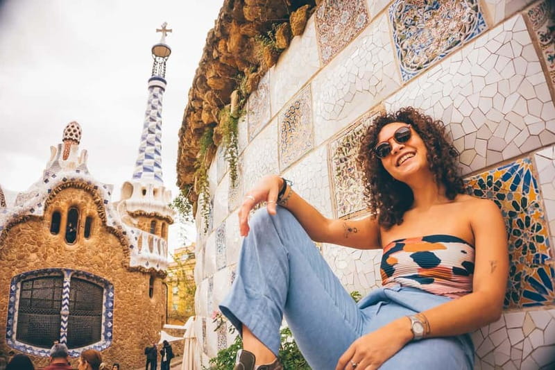 Barcelona: Park Guell Photoshoot - Posing help that feels human: patient photographers and practical direction